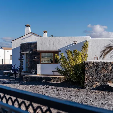 Volcan2 Rural Private Pool By Holidays